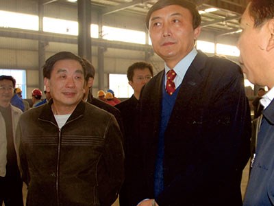 原湖南省副省長徐明華視察生產(chǎn)車間，彭琪董事長現(xiàn)場陪同